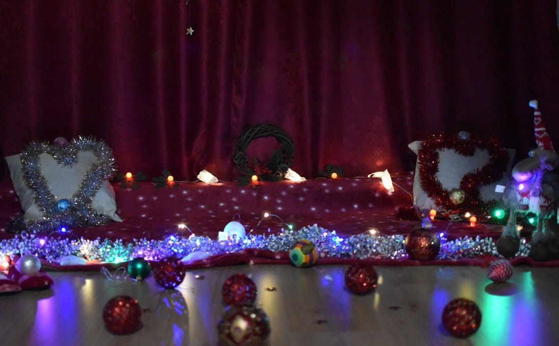 Коледна фотосесия у дома